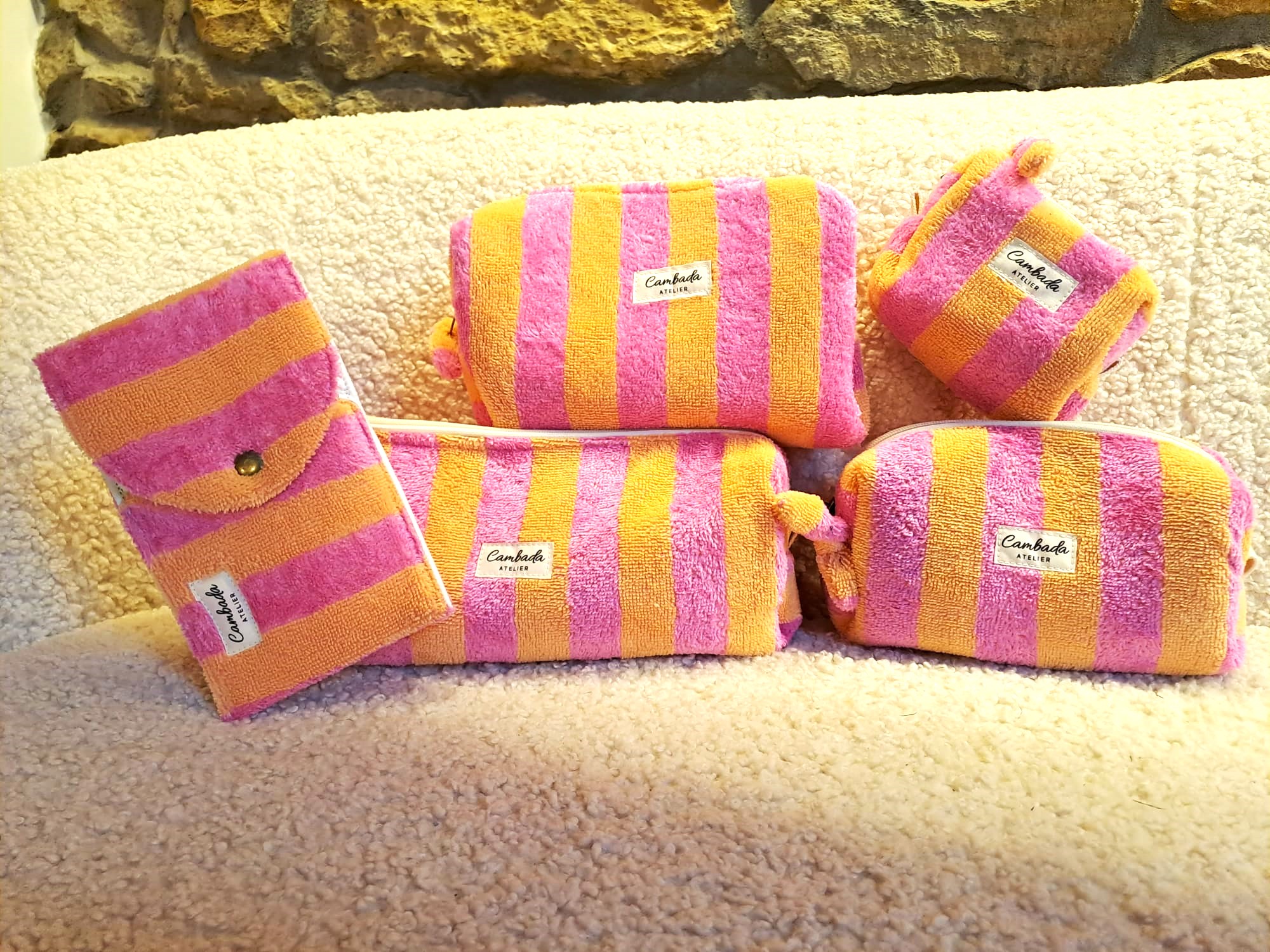 f8dfc08a 92dd 415b a6a7 543e8bdc3b13